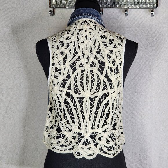 Indigo Thread Denim Button Front Cream Crochet Back Cotton Poly Span Vest Size S - Picture 10 of 16